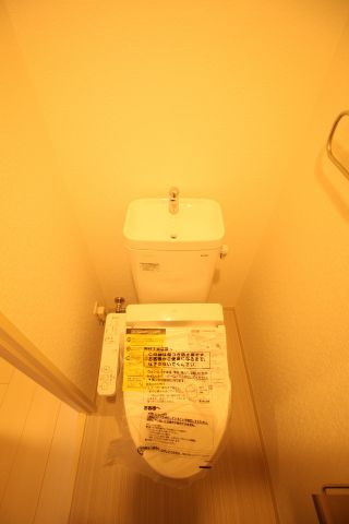 トイレ　荒川区西尾久3　ディ・アミカルBタイプ