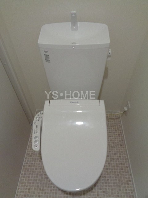 西武新宿線 都立家政駅 徒歩2分 2階建 築4年のトイレ写真