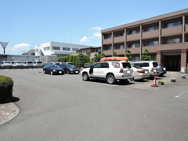 駐車場　駐車場（要空き確認）