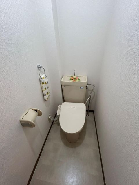 メゾンリヴェールA棟のトイレ写真