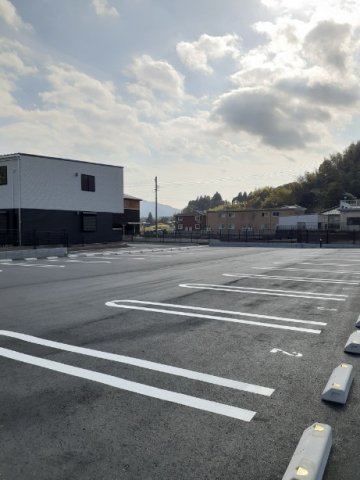 駐車場　駐車場完備です