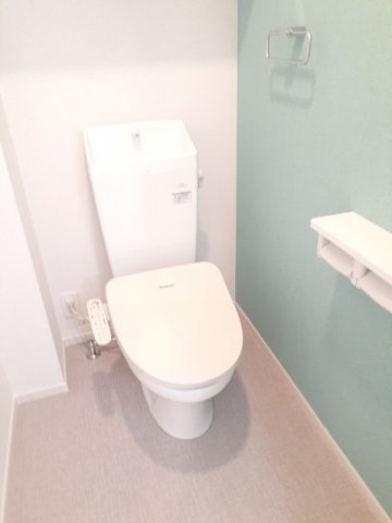 トイレ　ゆったりとした空間のトイレです