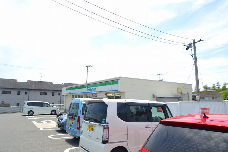 コンビニ　ファミリーマート廿日市陽光台北店（コンビニ）まで179m