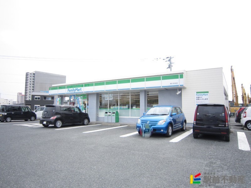 【レオパレス柳川駅前のコンビニ】