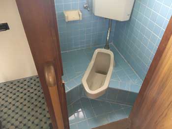 トイレ　トイレ