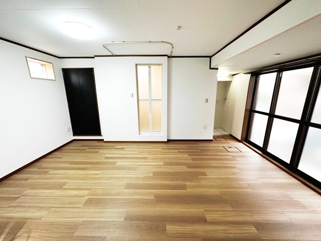 四条大宮 貸家の居間写真