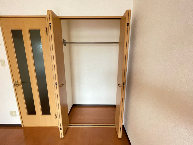 収納　ゆったりとしたクローゼット