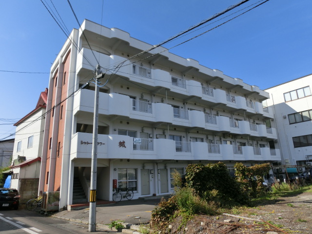 函館市海岸町のマンションの建物外観