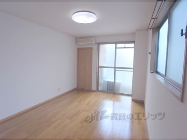 居室・リビング　洋室