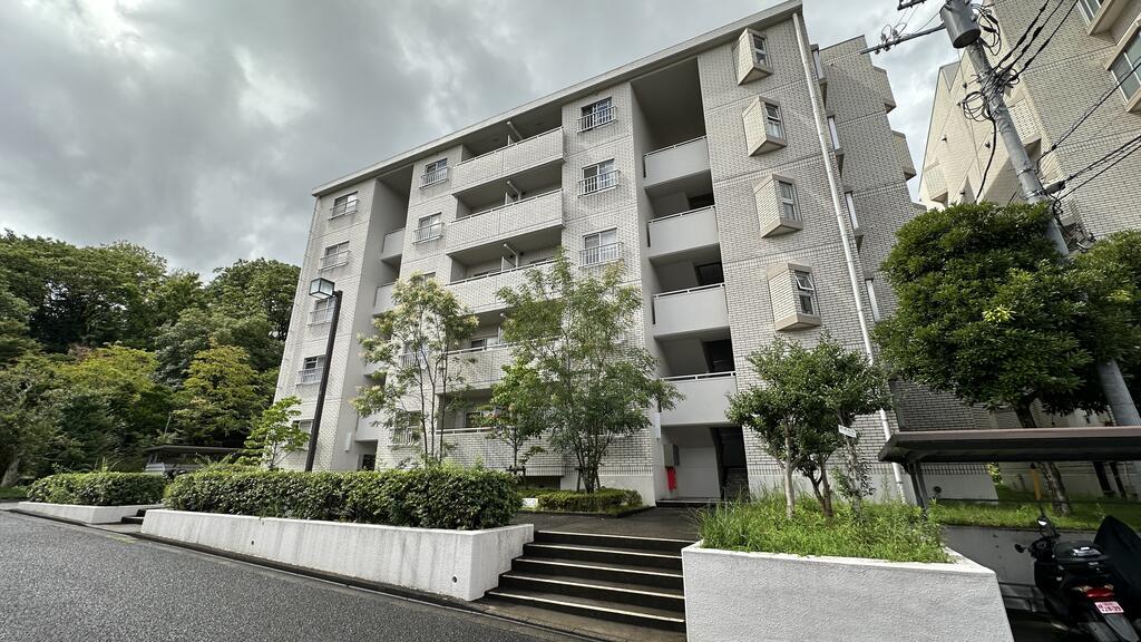 ＪＫＫ東京　コーシャハイム松が谷第三1-504の建物外観