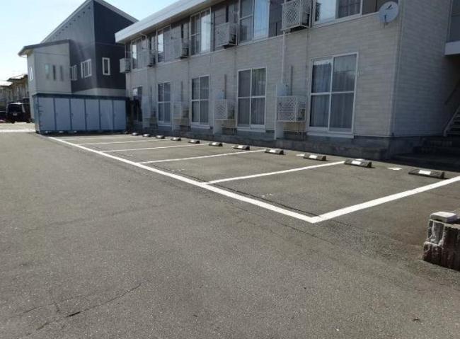 駐車場　駐車場