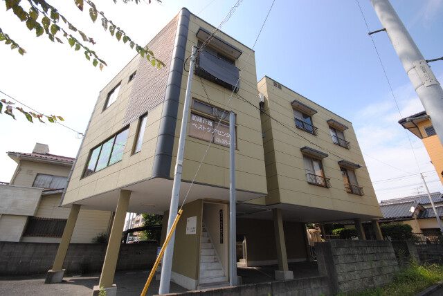 田迎ハイツの建物外観