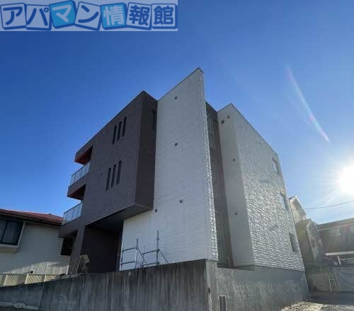 【シャーメゾン　ノアの建物外観】