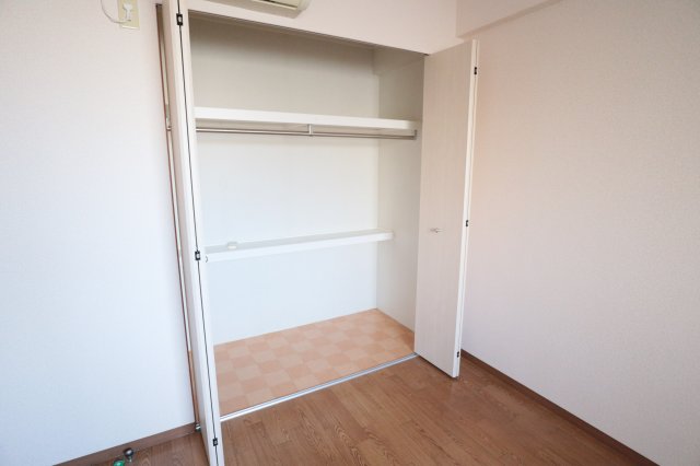 収納　クローゼット