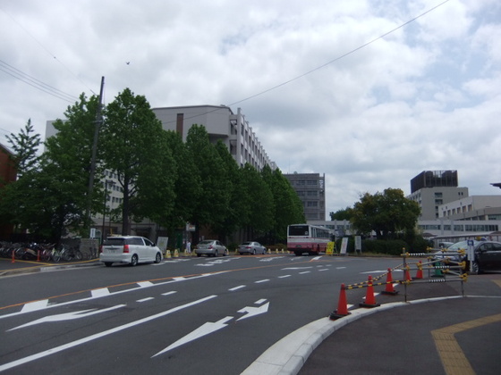 病院　広島大学病院（病院）まで562m