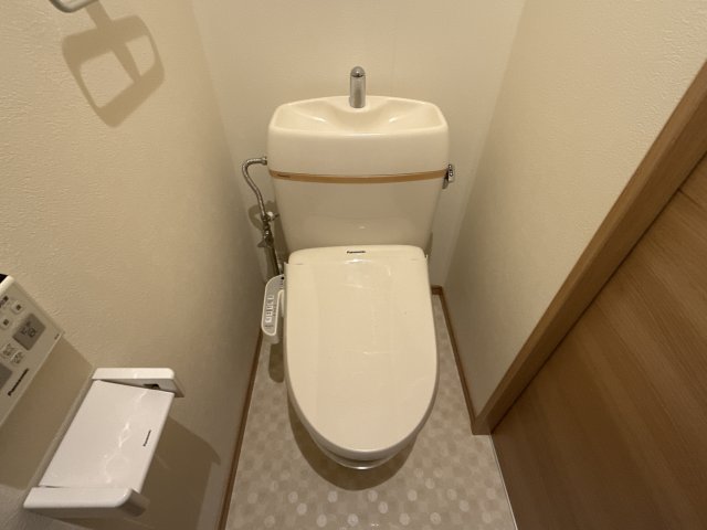 エルメゾン北条のトイレ写真