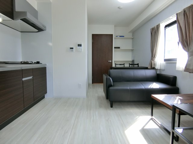 居室・リビング　詳細は、RISUMO江坂本店→06-6155-7137まで♪