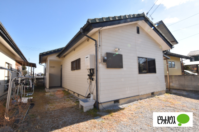 福島町貸家の建物外観