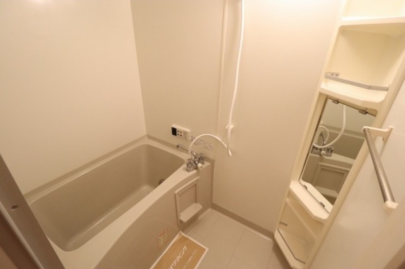 バス・シャワールーム　図面と現状に相違がある場合には現状を優先