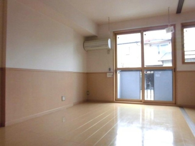 居室・リビング　図面と現状に相違がある場合には現状を優先