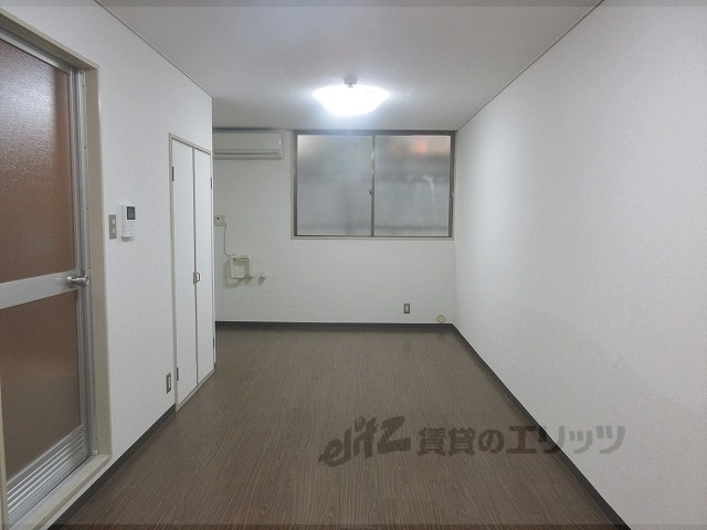 居室・リビング　洋室