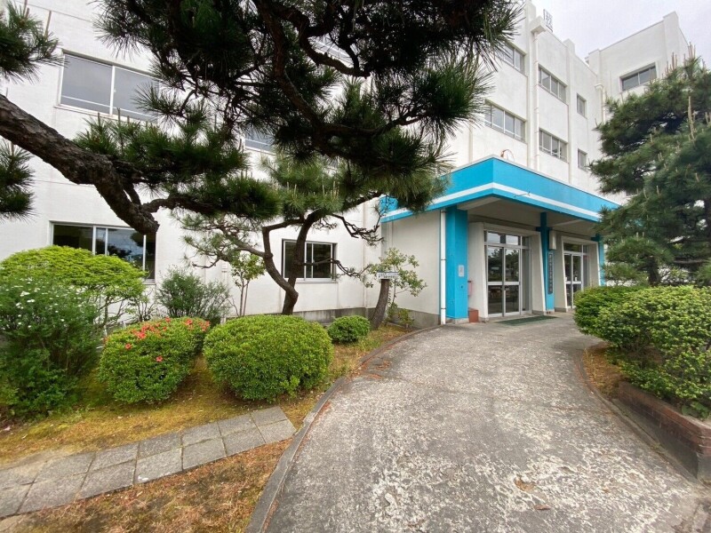 中学校　新潟市立白新中学校（中学校）まで1277m