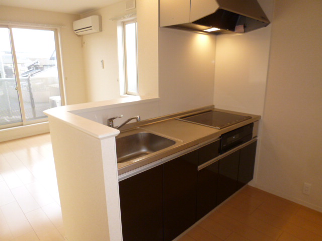 キッチン　IHクッキングヒーター