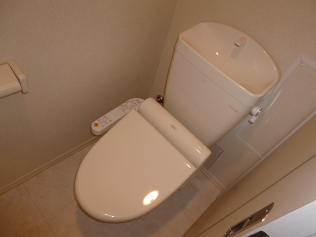 トイレ　シャワー付きトイレ