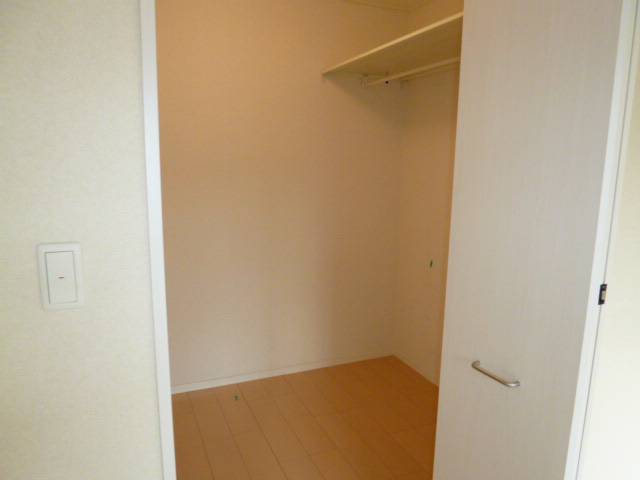 収納　ウォークインクローゼット