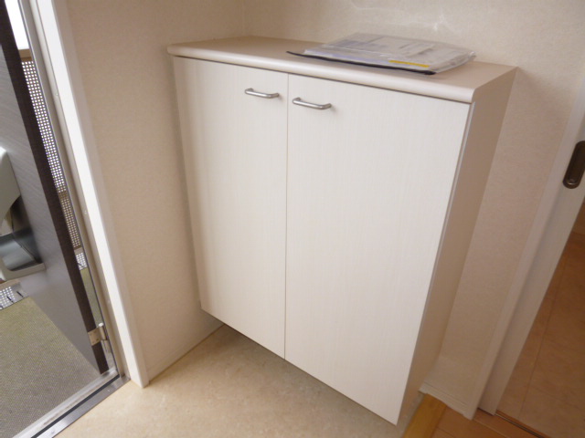 玄関　シューズボックス