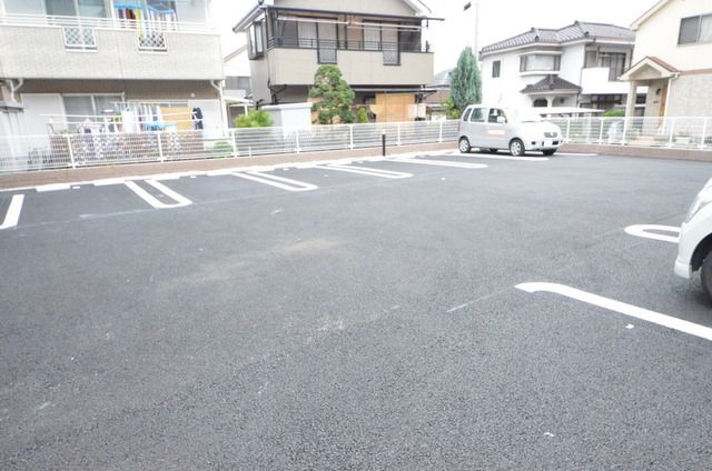 駐車場　☆大切なお車を敷地内でしっかり管理☆