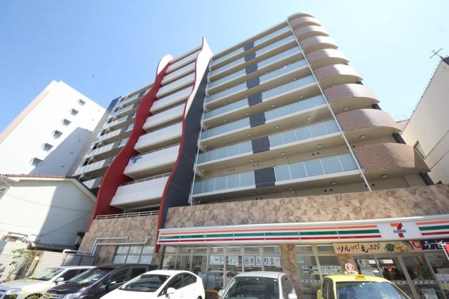 建物外観　セレニテ福島カルム