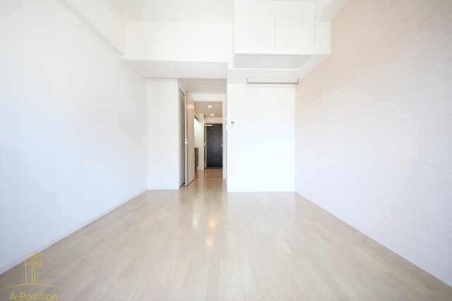 居室・リビング　セレニテ福島カルム