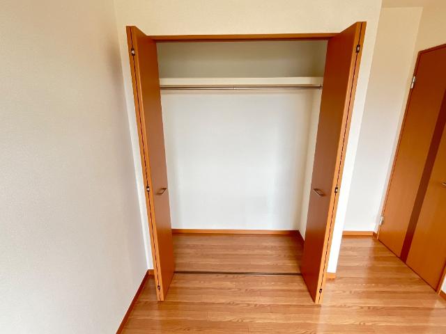収納　北東洋室クローゼット