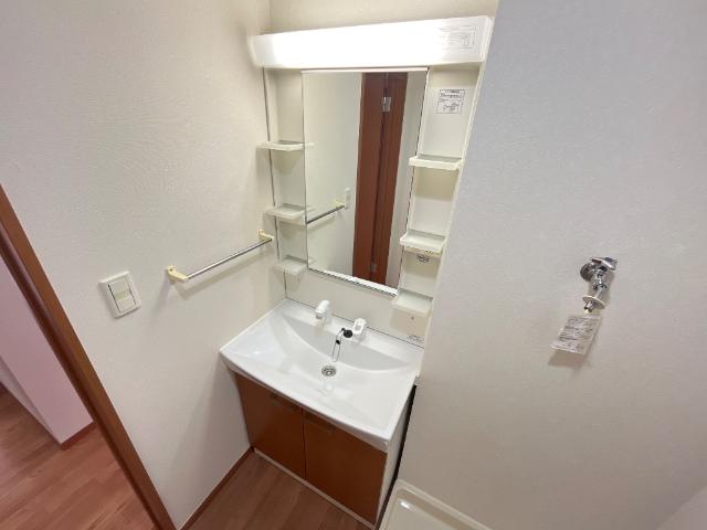 洗面設備　洗髪洗面化粧台