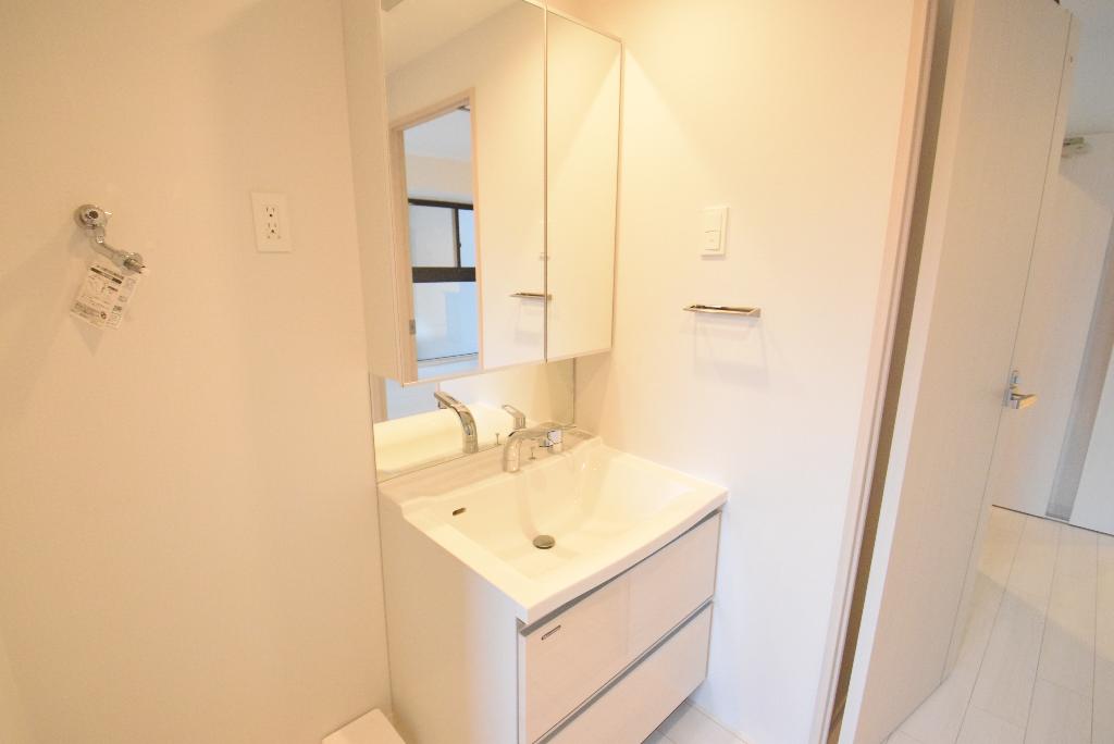 洗面設備　洗髪洗面化粧台