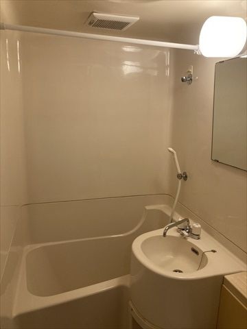 洗面設備　※同建物・別号室の写真です