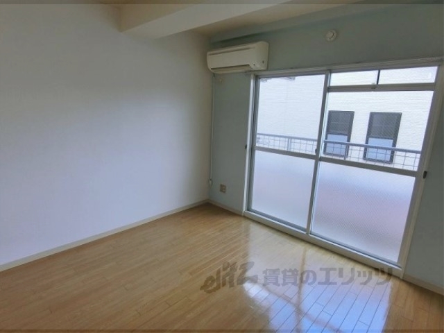 居室・リビング　居室