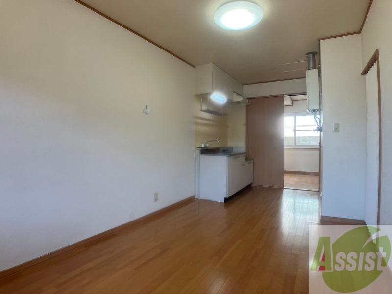 居室・リビング　広くてきれいなリビングです！快適に過ごせそうですね。