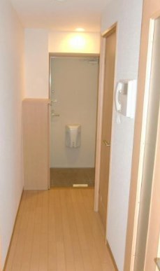 玄関　現況優先