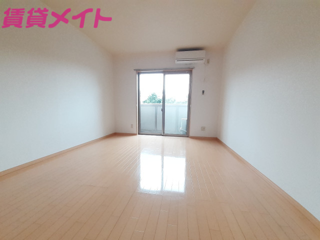 居室・リビング　同型タイプです