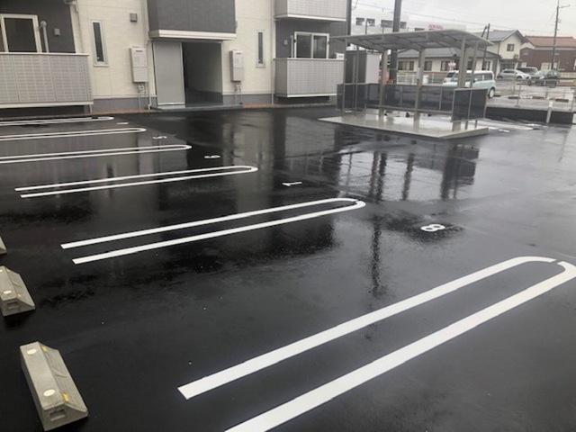 駐車場　駐車場