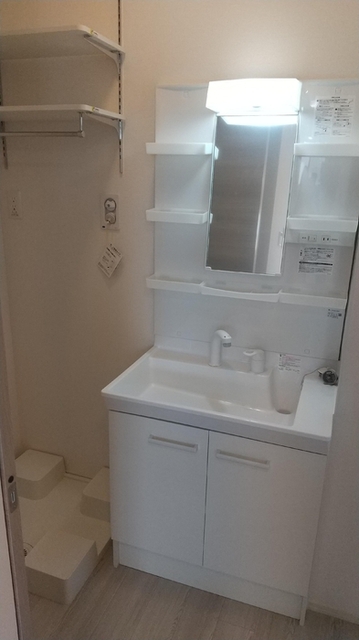 洗面設備　洗髪洗面化粧台