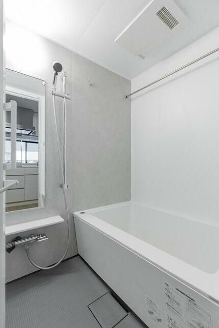 バス・シャワールーム　別部屋参考写真