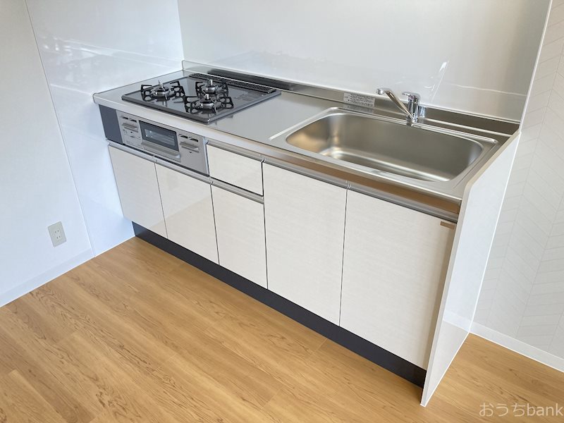 キッチン　システムキッチンでお掃除楽々です♪