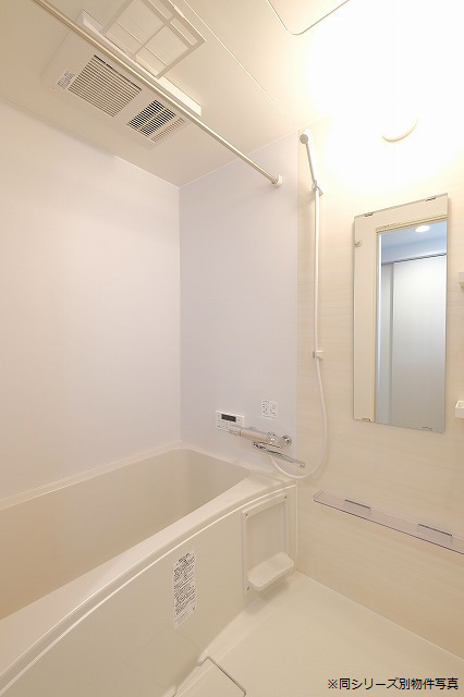 バス・シャワールーム　清潔感のある浴室です！