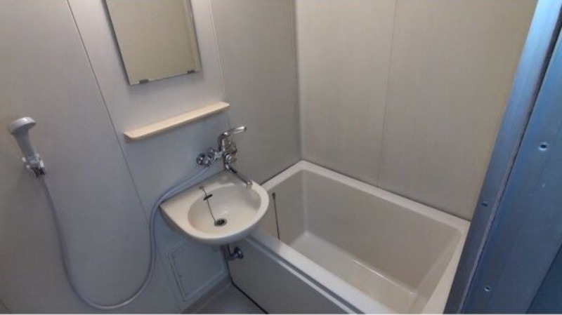 バス・シャワールーム　図面と現状に相違がある場合には現状を優先