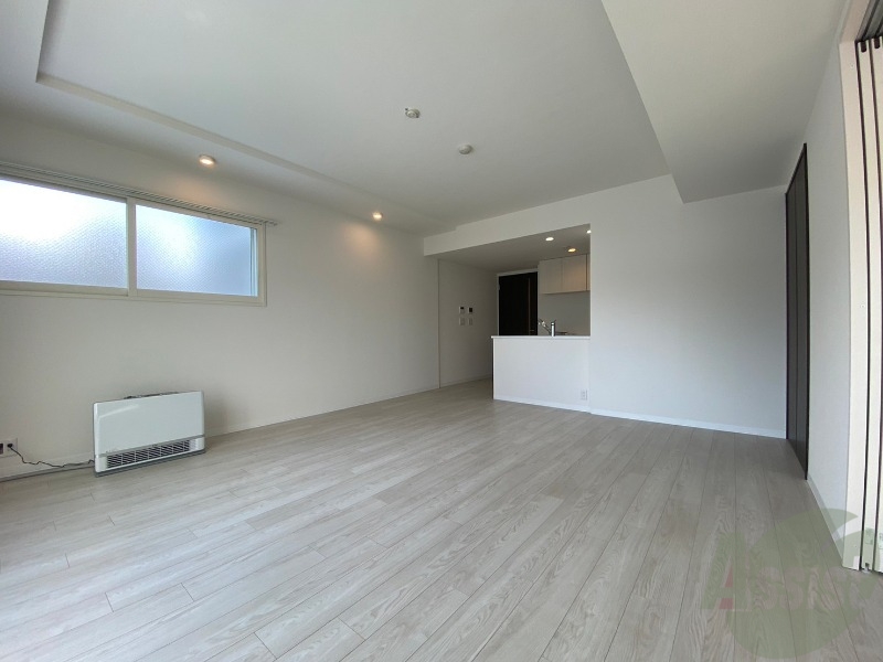 居室・リビング　広くてきれいなリビングです！快適に過ごせそうですね。