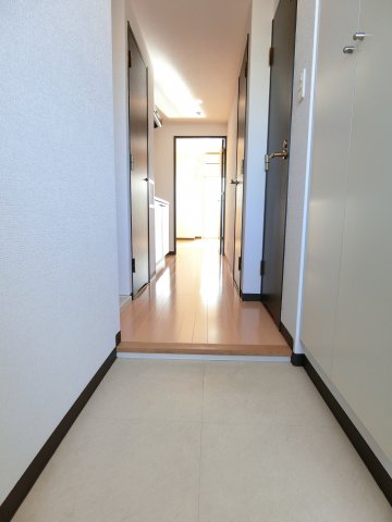 玄関　詳細は、RISUMO江坂本店→06 6155-7137まで♪