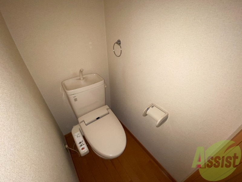 トイレ　温水洗浄便座、おしりもスッキリしますね！